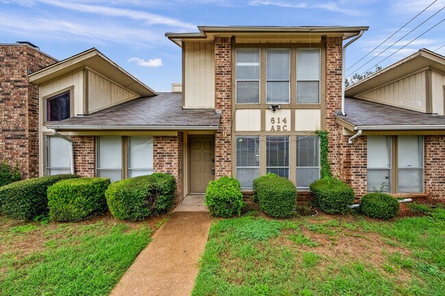 Photo - 614 Lillard Rd Condo