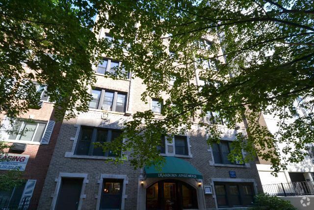 Building Photo - 1350 N Dearborn St Unit 304 Rental