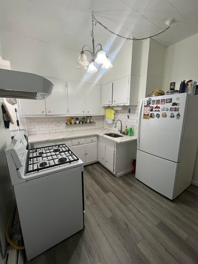 Photo - 3817 John F. Kennedy Blvd