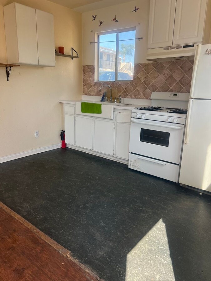 Cute Bungalow in central Oxnard! - Cute Bungalow in central Oxnard! House