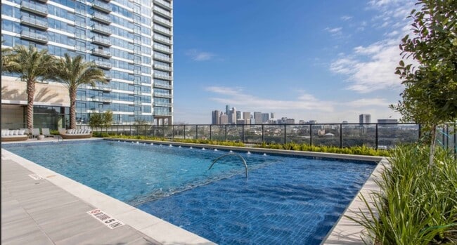 Photo - 3411 Yoakum Blvd Unidad 2305