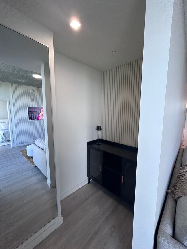 Photo - 201 NW 16th St Unidad 1513