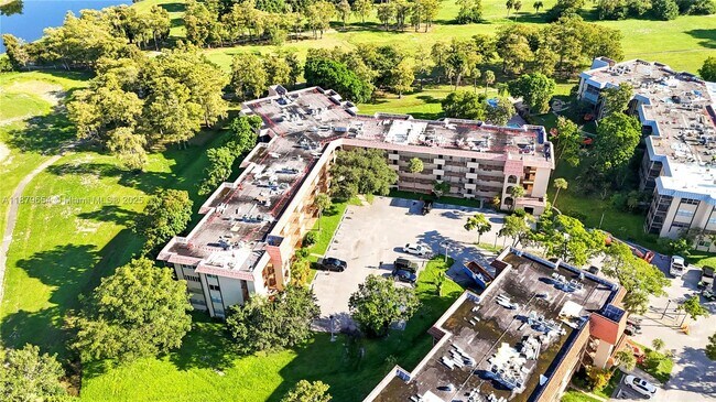 Photo - 6301 N Falls Cir Dr Unidad 206