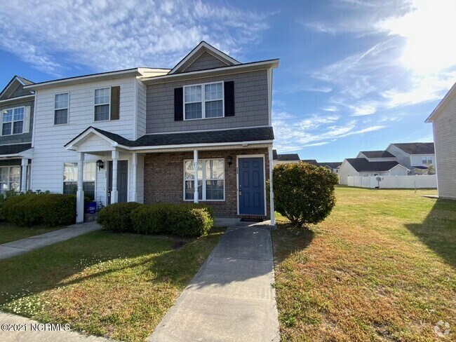 Building Photo - 200 Bridgewood Dr Rental