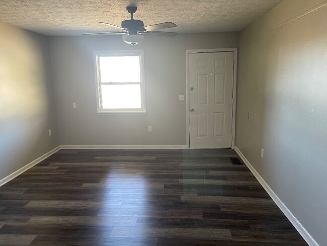 Photo - 305 Houseal St Unit D