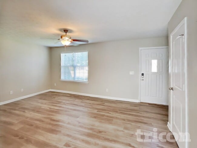 Photo - 1068 Woodall Rd