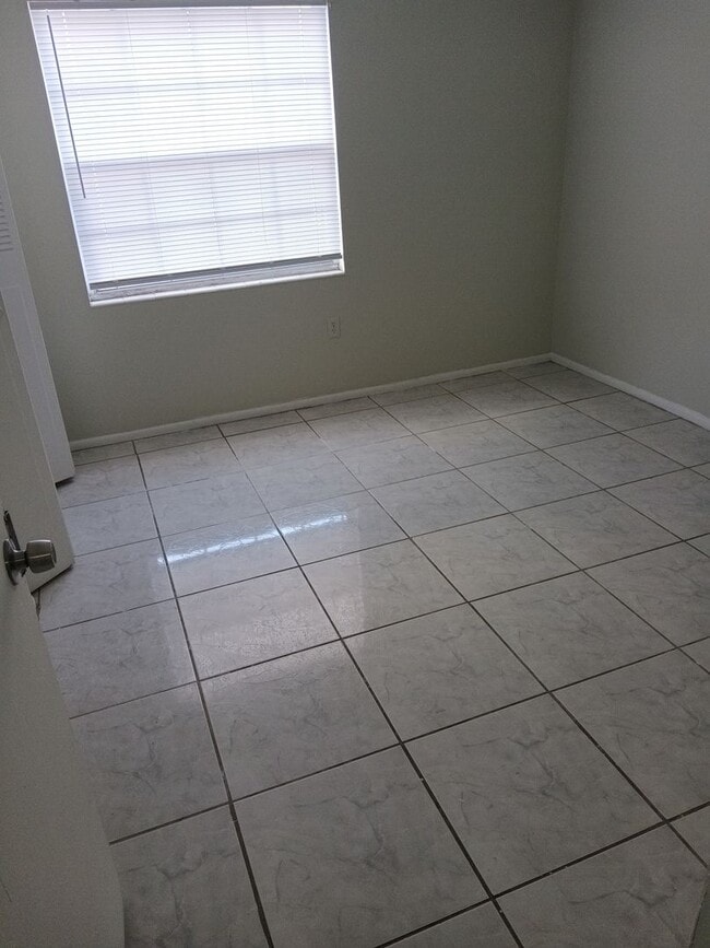 Photo - 1424 Holden Ave Unit B