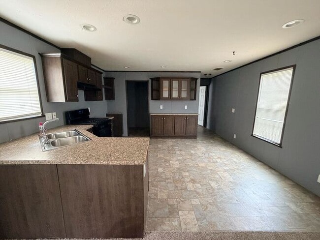 Photo - 76 E U.S. Hwy 6