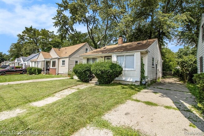 Photo - 22510 Frisbee St