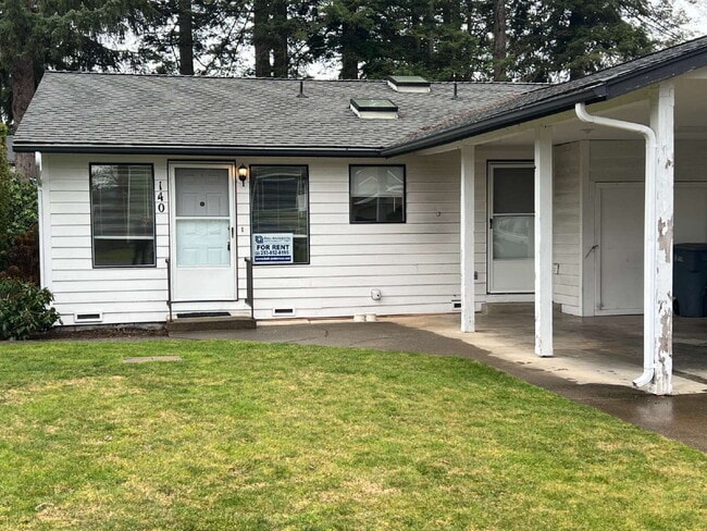 Duplex Unit Available for 8/5/2025 Move-In! - Duplex Apartment Unit Available for 8/5/2025 Move-In!