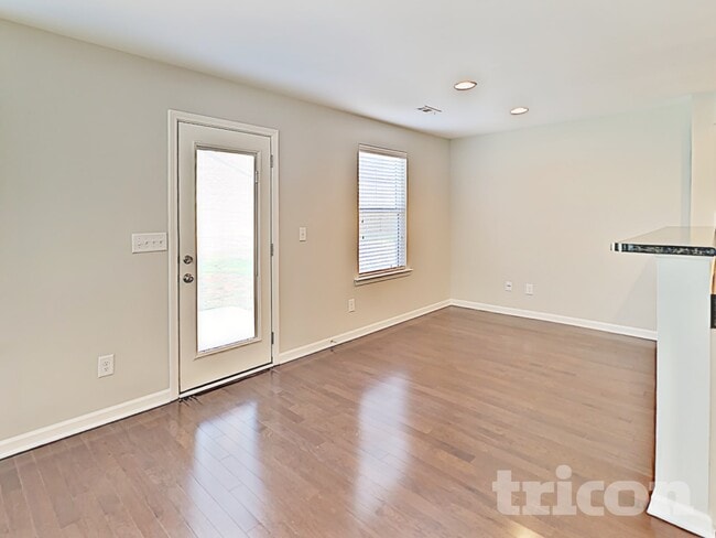 Photo - 7101 Colquitt Wy