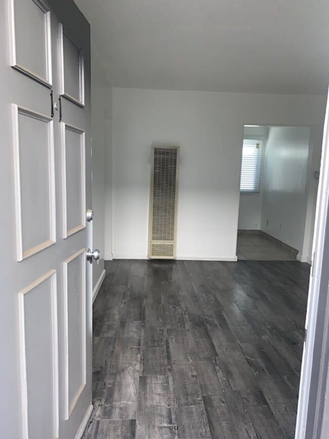 Photo - Felton Apts.