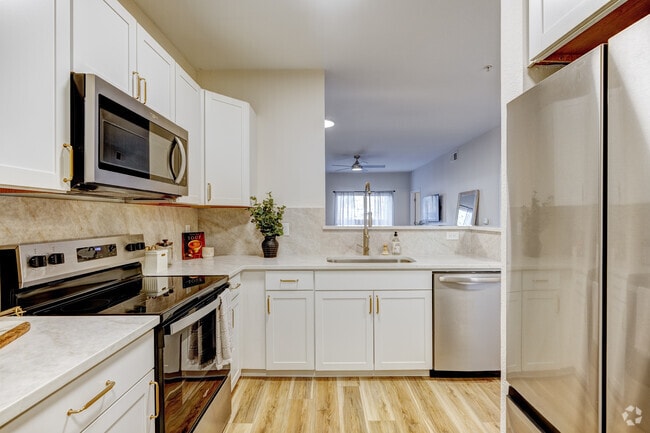 4BR, 2BA - 1,442SF - Kitchen