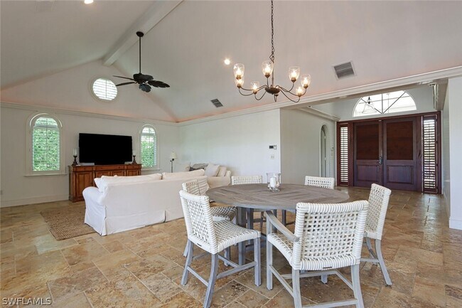 Photo - 2201 Beacon Ln