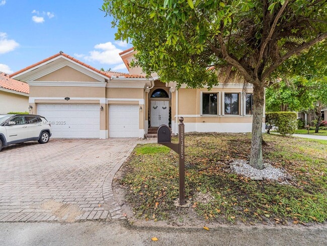 Photo - 19385 SW 79th Ct House