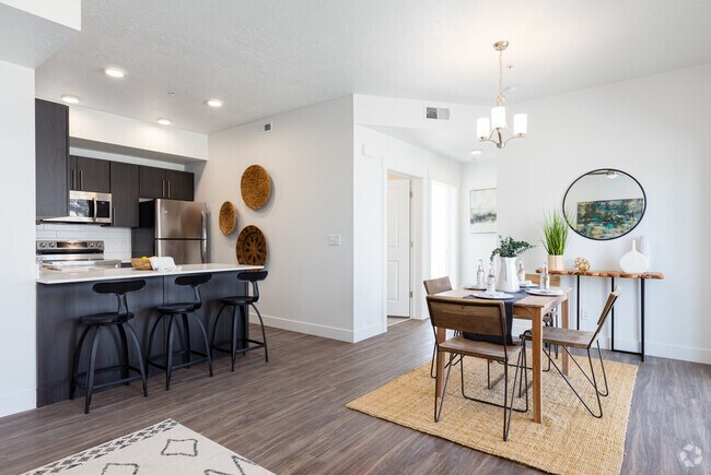 2BR, 1BA - 985SF - Tanaraq on 5th