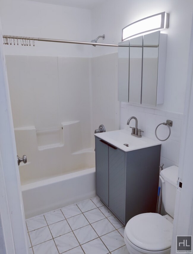 Photo - KEW GARDENS ROAD Unit 3