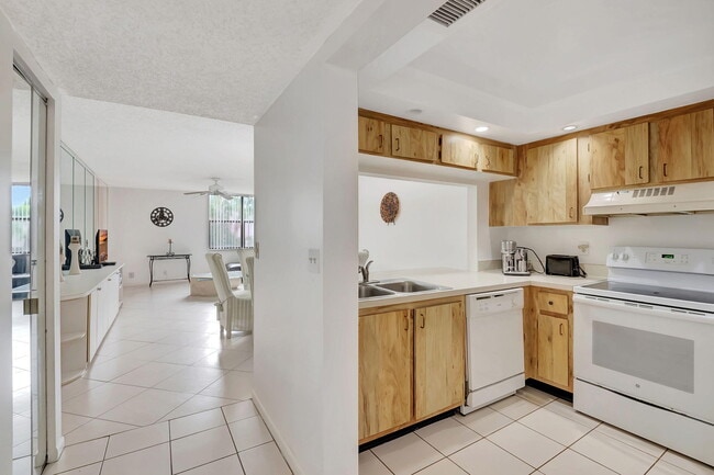 Photo - 600 Egret Cir Unit 7204