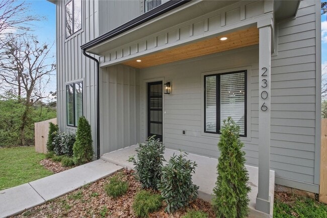 Photo - 2306 Ilolo St