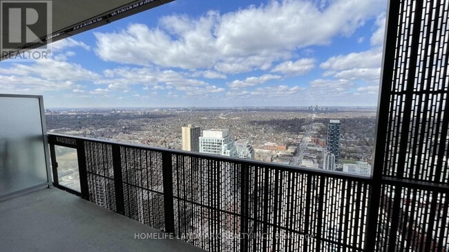 Photo - 8 Eglinton Ave E Unit 4207