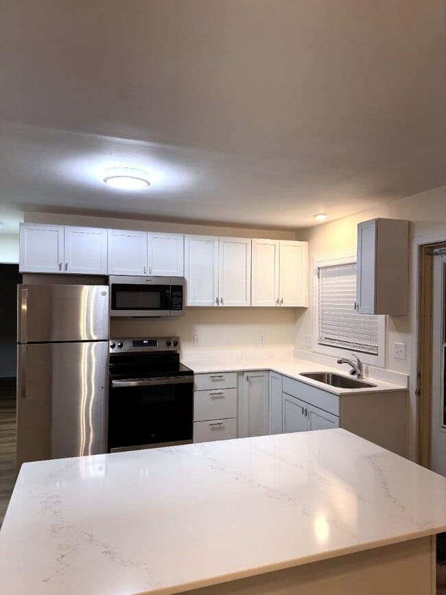 Photo - 2007 Burton Ave