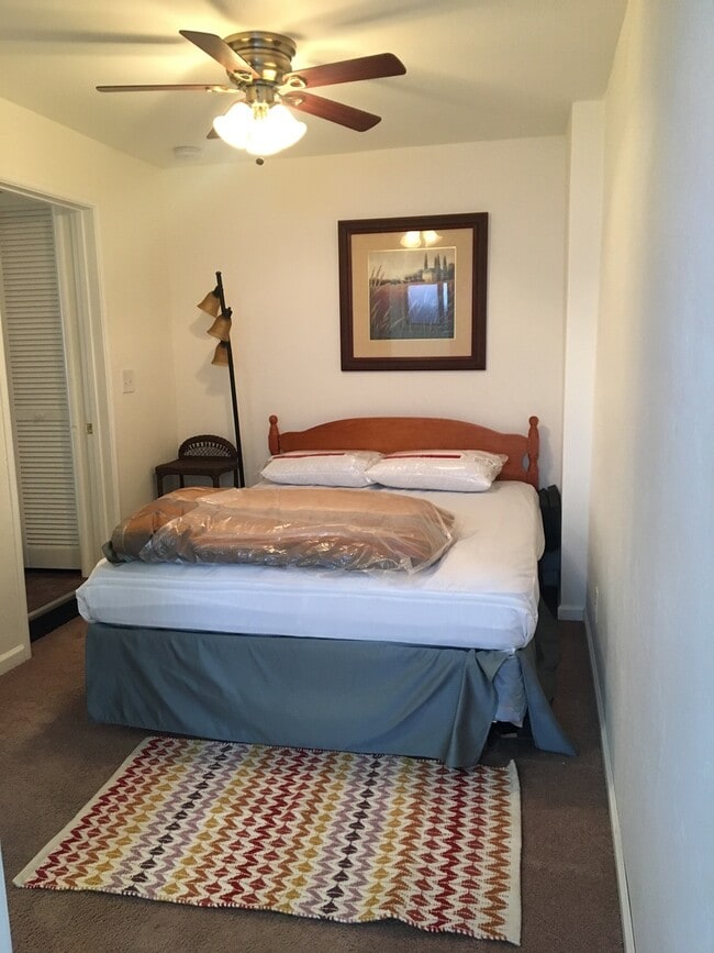 Photo - Dickman (740) Unidad Back