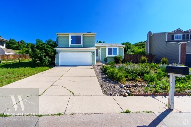Building Photo - 590 Crosstrail Dr Rental