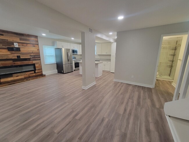 Photo - 1310 N Duval St
