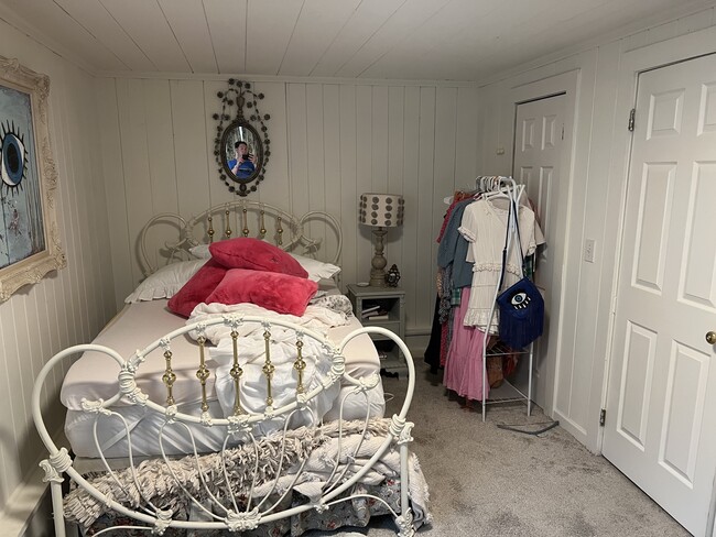 Photo - 340 E Thach Ave Unidad Downstairs