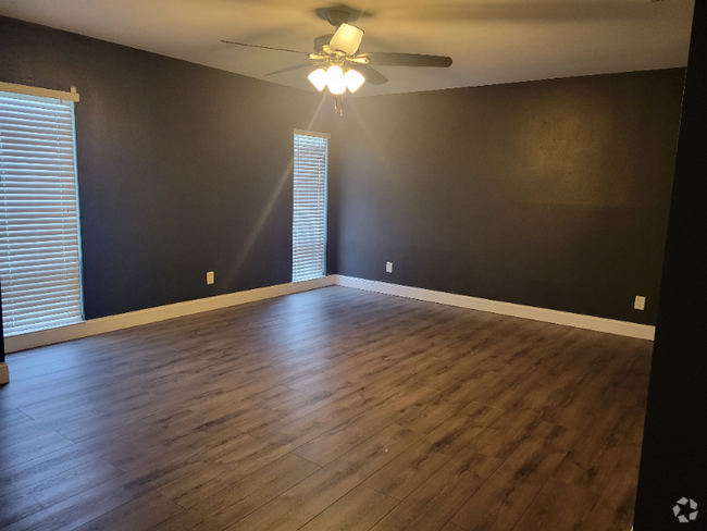 Building Photo - 1200 Tarpon Woods Blvd Unit #R8 Rental