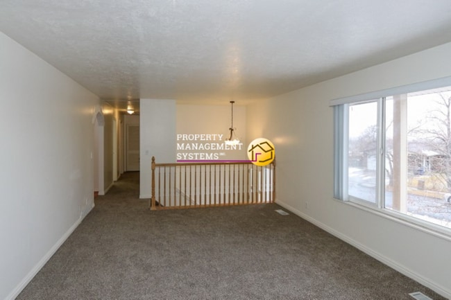 Photo - 4 Bedroom Cottonwood Heights Home