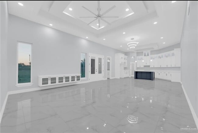 Photo - 3007 E Ebano St