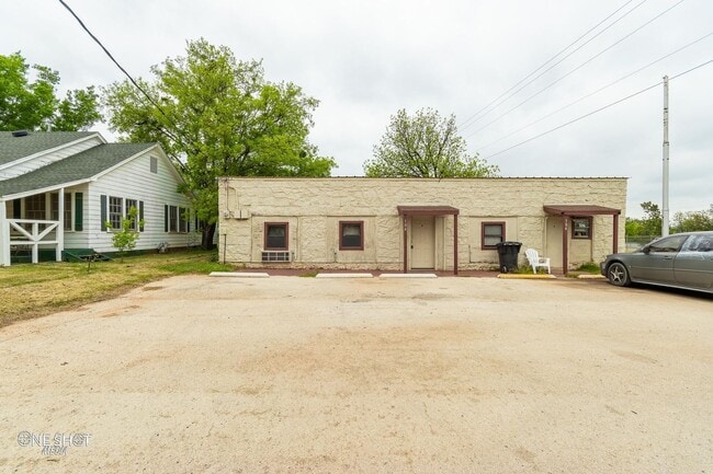 104 College Dr