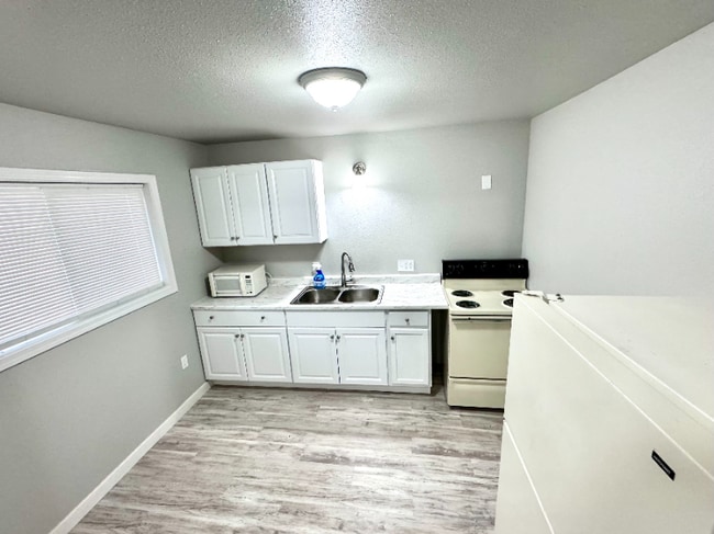 Photo - 63671 Harriet Rd