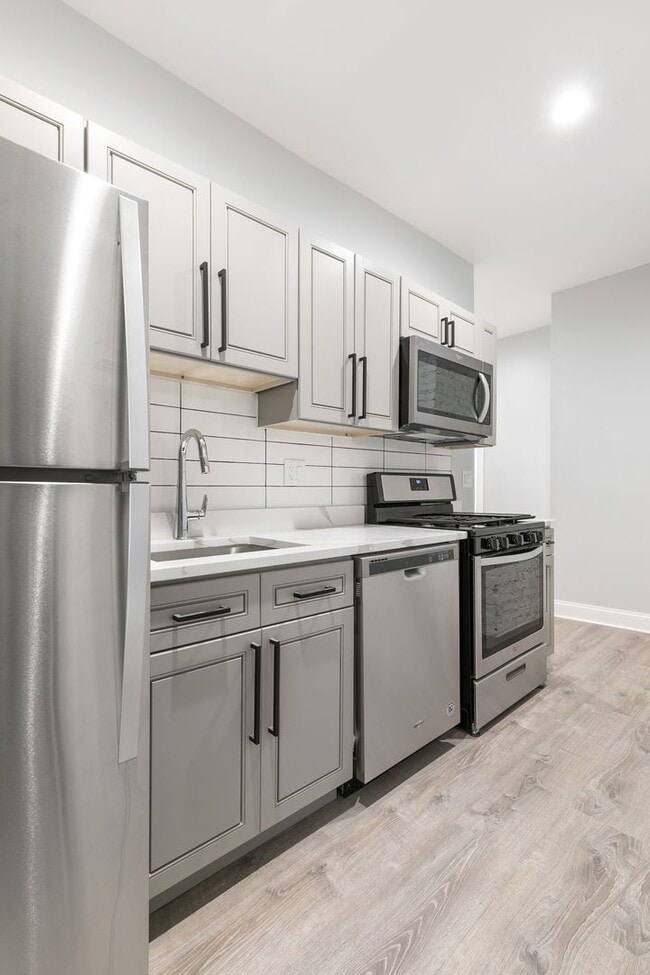 Photo - 7616 N Eastlake Ter Unit 1e