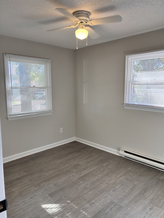 Photo - 2204 Delta Pl Unidad B