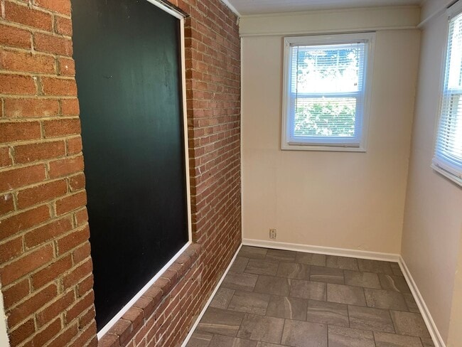 Photo - Cute One Bedroom Duplex in Plaza Midwood!