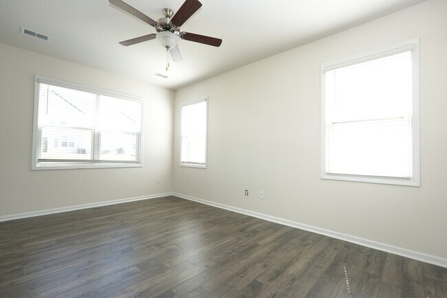 Photo - Beautiful 3-Bedroom 2-Baths Home with Gara...