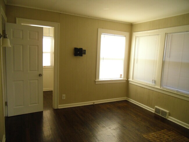 Bedroom - 5512 Virginia Ave