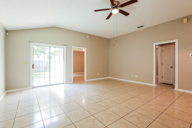 Photo - 1542 Slash Pine Ct
