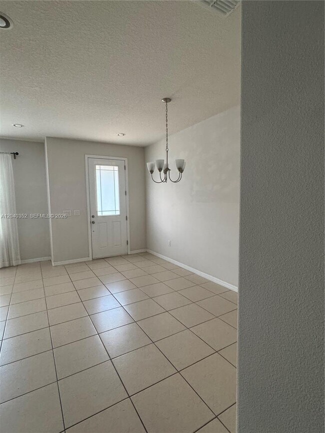 Photo - 2713 Giardino Loop