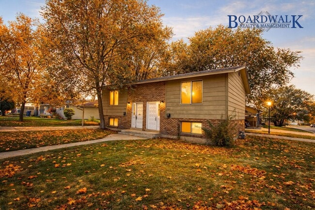 Building Photo - 661/663 N 980 W Unit 663 N 980 W