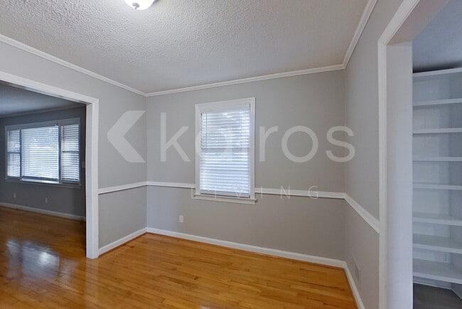 Photo - 1703 Morninghill Dr