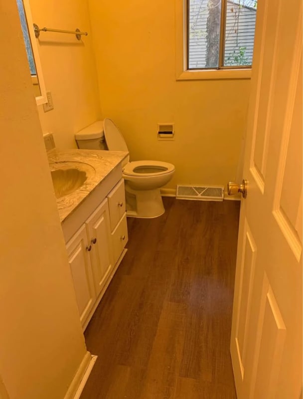 Photo - 2617 Hess Ave