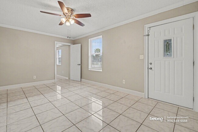 Photo - 3445 Soutel Dr