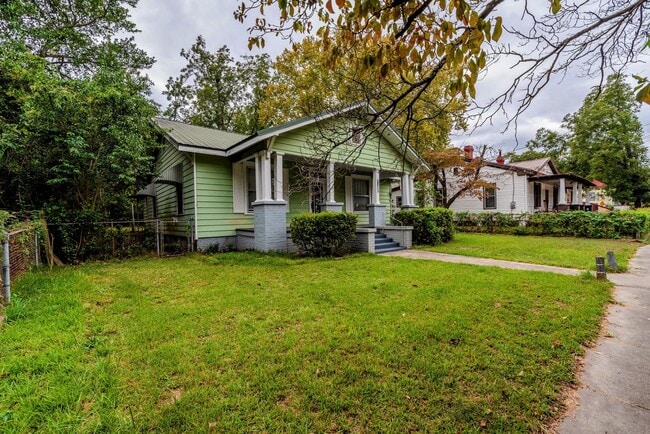 Photo - $1450- 4 bed/2 bath single-family home for...