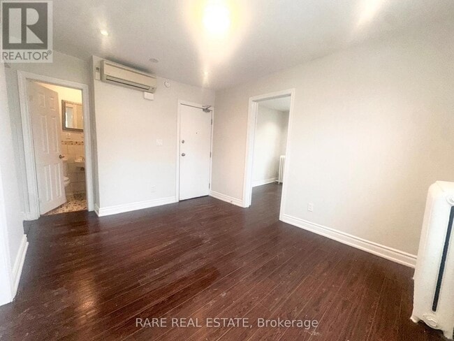 Photo - 196 Robert St Unité 5