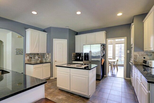 Photo - 18042 Somerset Knolls Ct