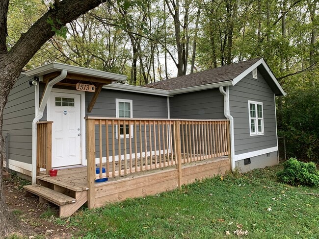 Building Photo - 1513B Lock Rd