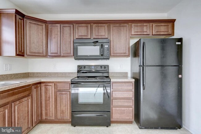 Photo - 20 Mustang Dr